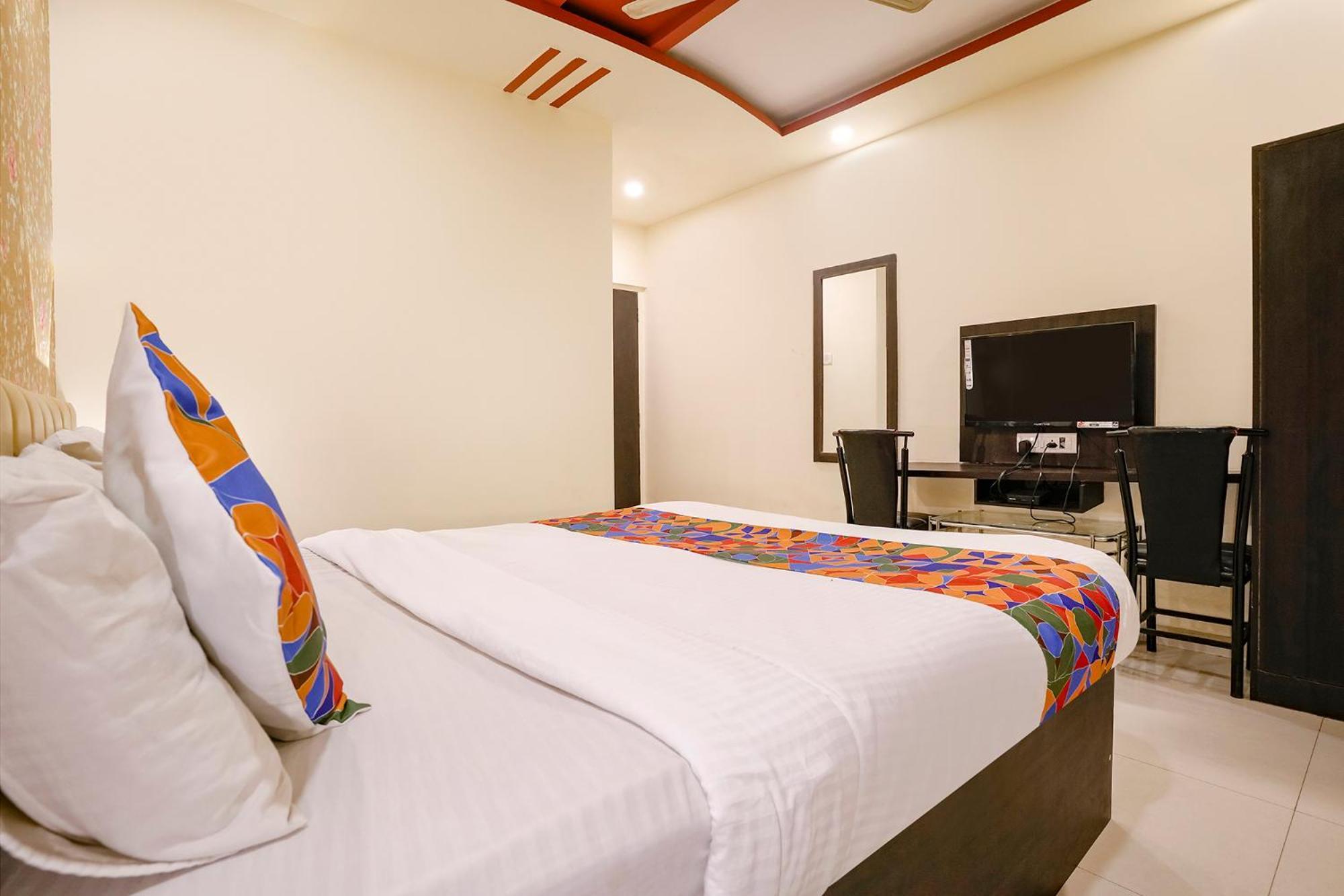 Fabhotel Sai Vihar Kolshet Exterior photo
